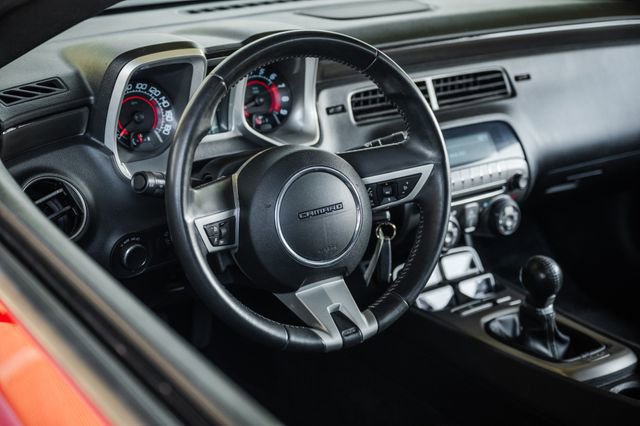 Used 2010 Chevrolet Camaro SS w/ RS Package image 6