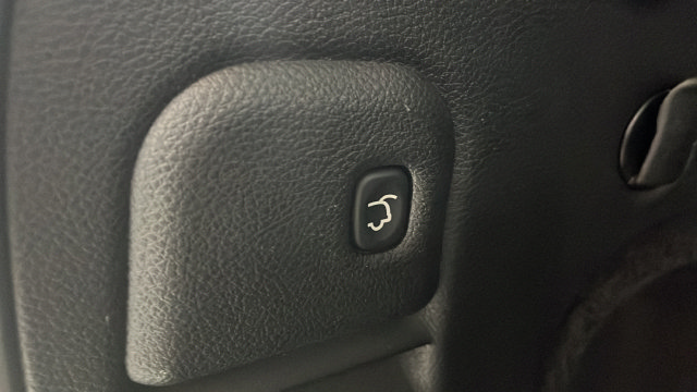 Used 2019 Jeep Grand Cherokee Limited AWD/4WD image 28