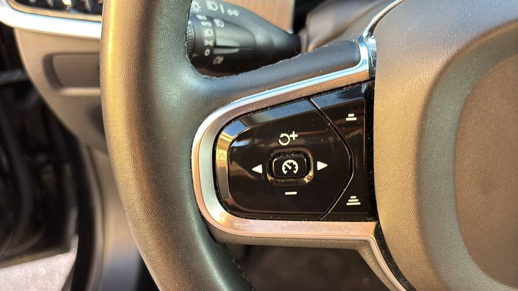 Certified 2023 Volvo S90 B6 Plus AWD/4WD image 16