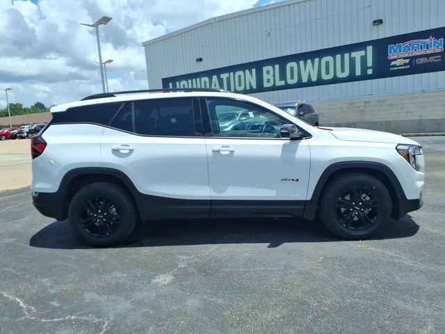 Used 2024 GMC Terrain AT4 w/ Tech Package AWD/4WD image 4