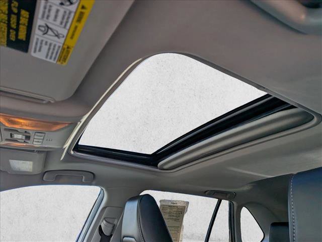 Used 2020 Toyota RAV4 XLE Premium image 16