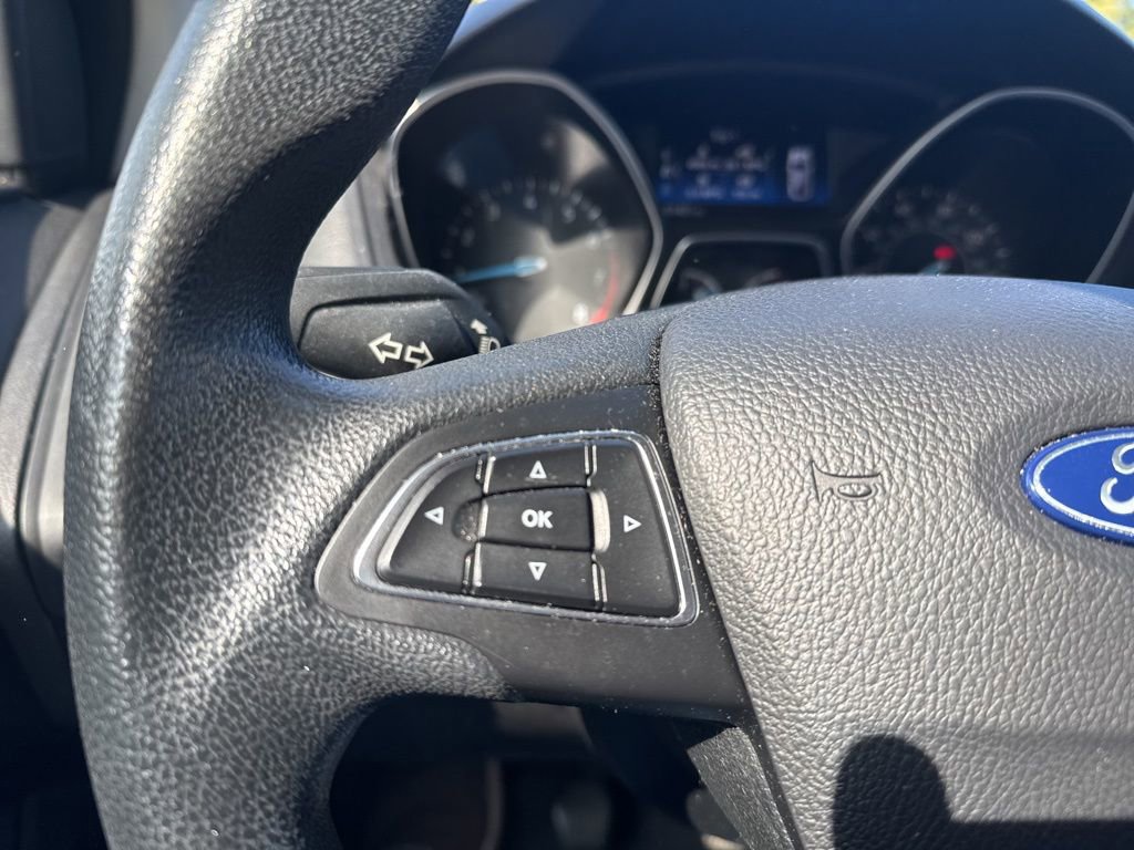 Used 2017 Ford Focus S image 12