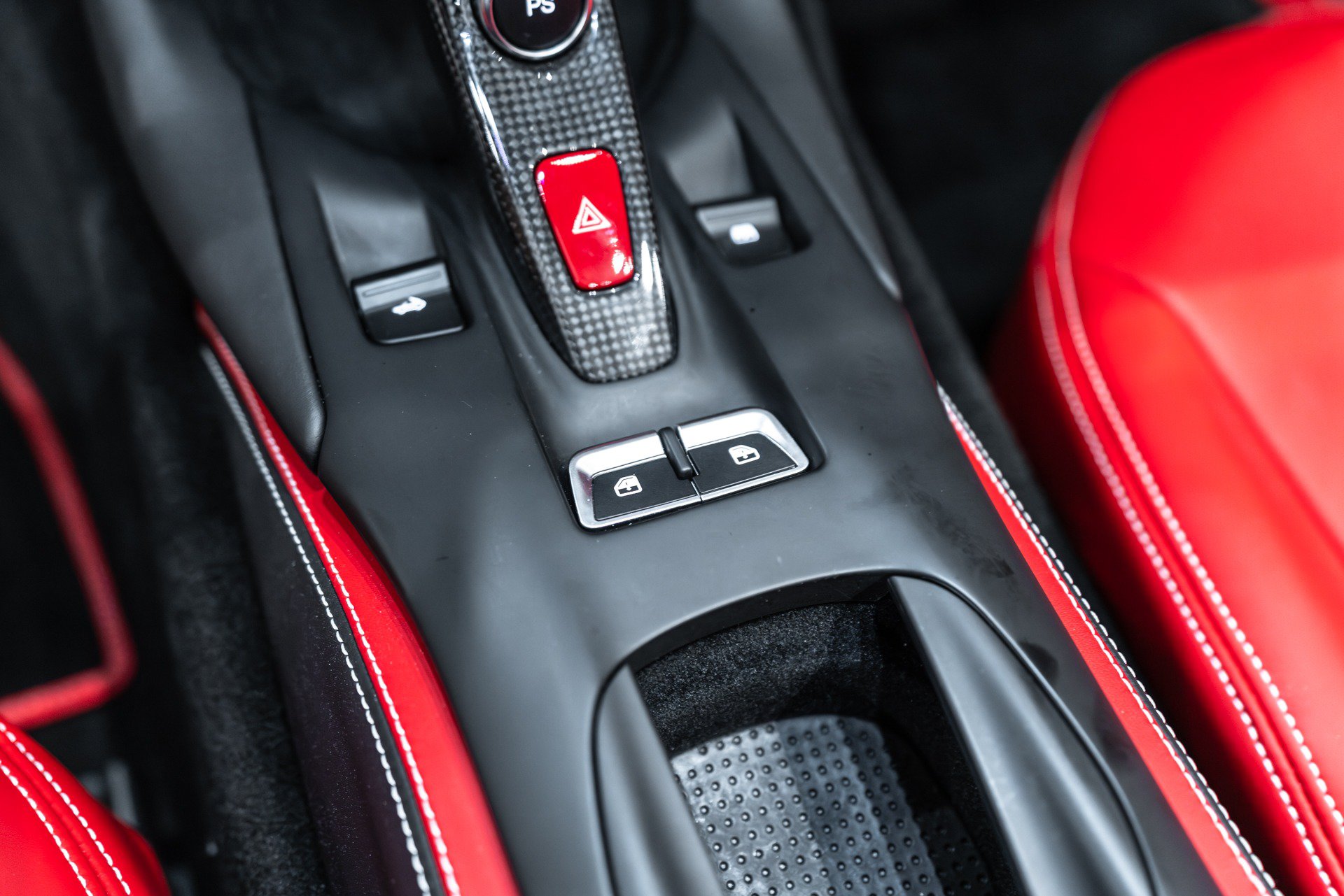 Used 2023 Ferrari 812 GTS RWD image 24