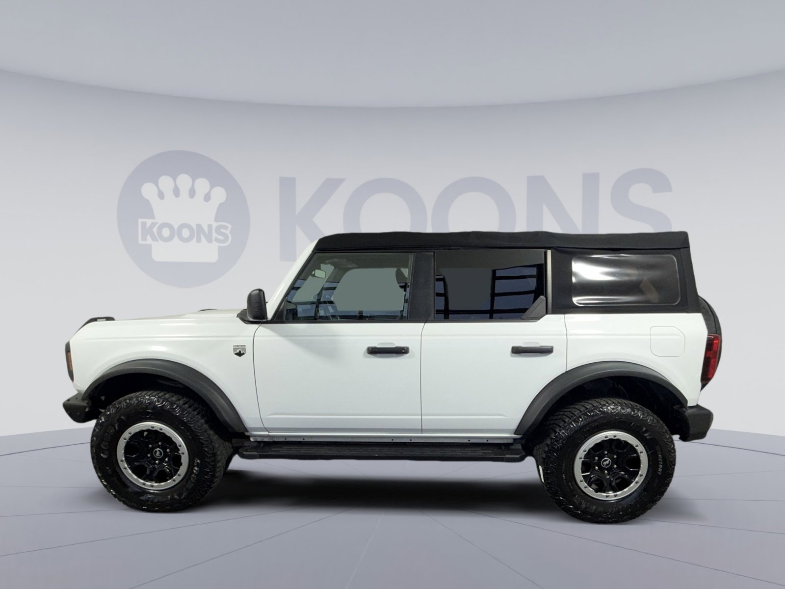 Used 2022 Ford Bronco Big Bend w/ Sasquatch Package image 2