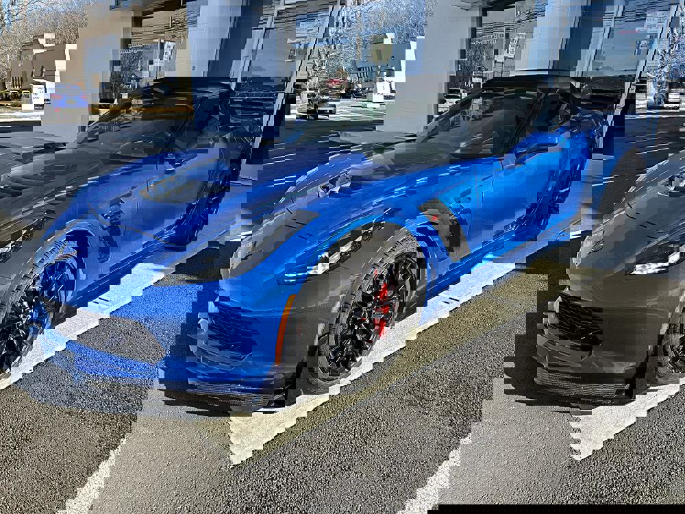 Used 2015 Chevrolet Corvette Z06 w/ 3LZ Preferred Equipment Group image 36