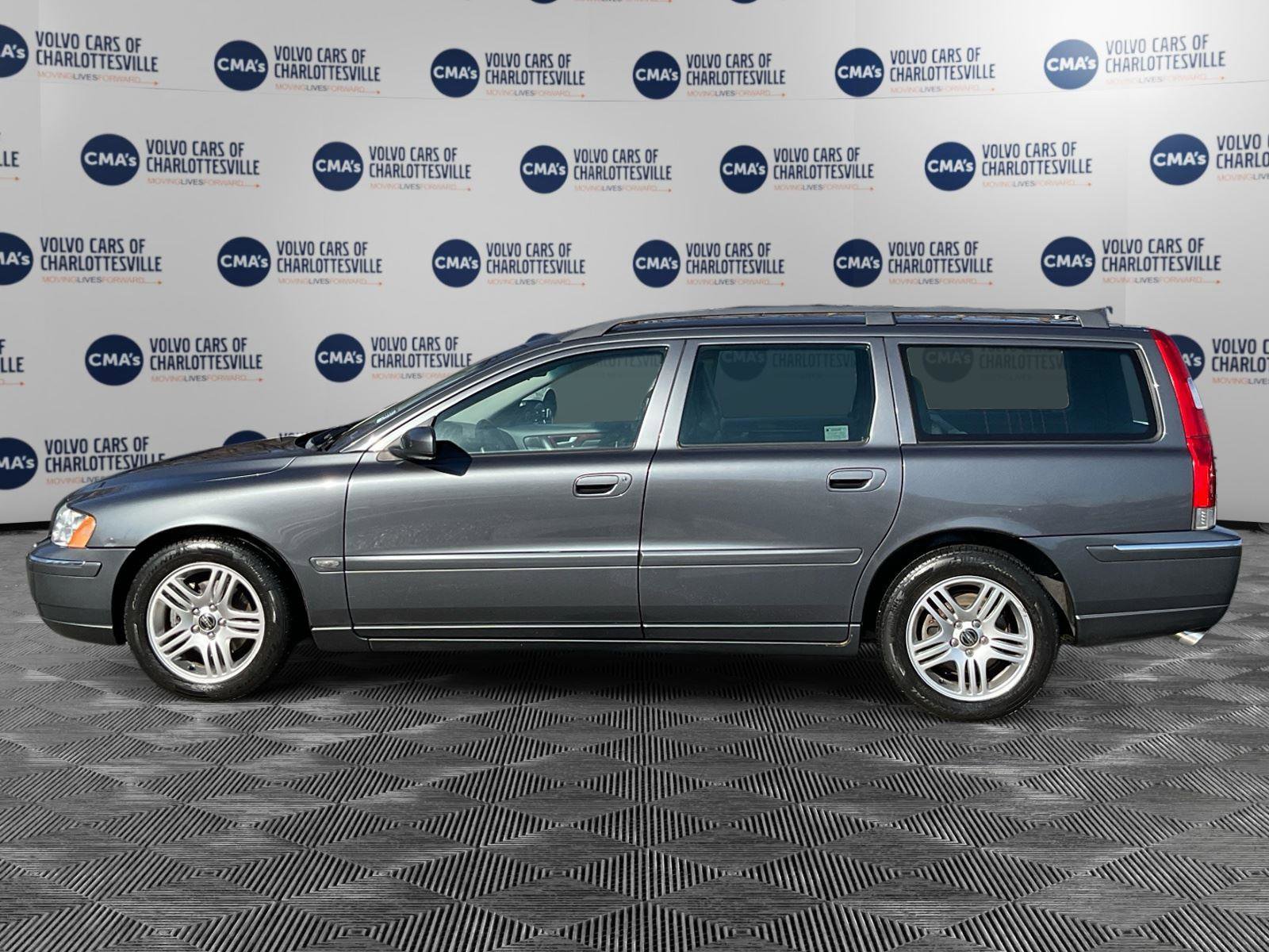 Used 2006 Volvo V70 2.5T image 2