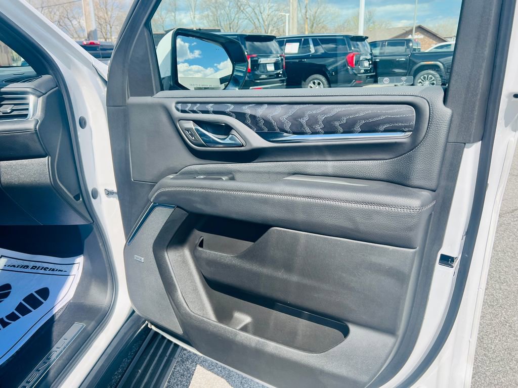 Used 2023 GMC Yukon Denali image 45