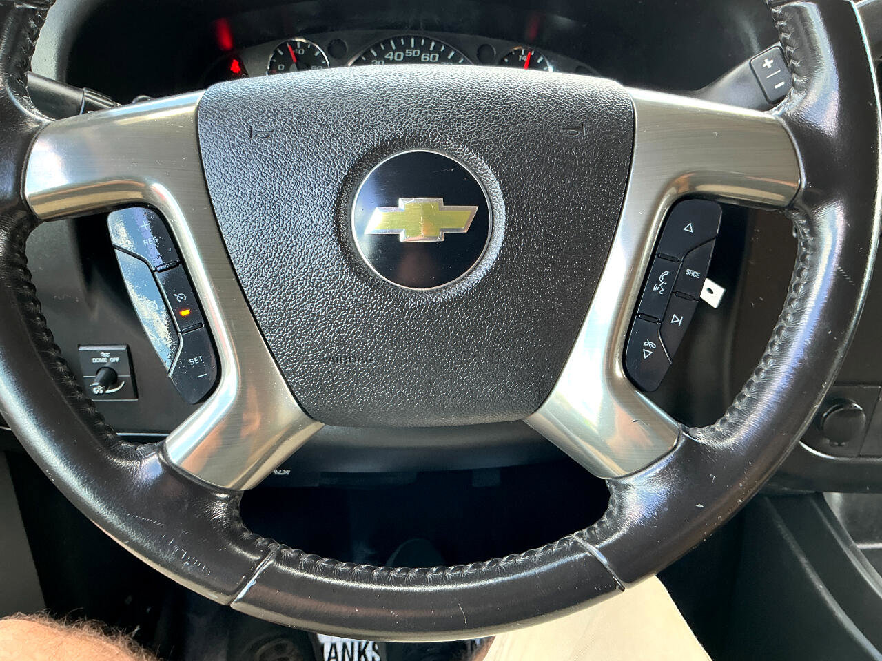 Used 2019 Chevrolet Express 3500 w/ Driver Convenience Package image 12