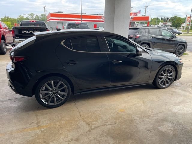 Used 2020 MAZDA MAZDA3 Hatchback w/ Preferred Package FWD image 5