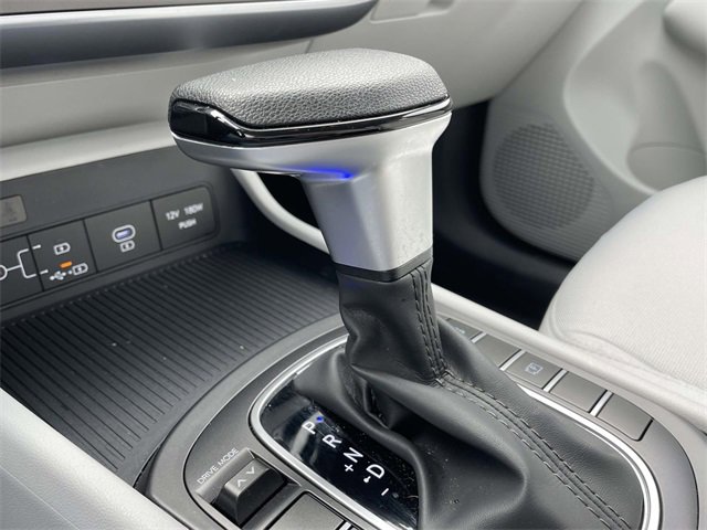 Certified 2025 Hyundai Kona SE image 25