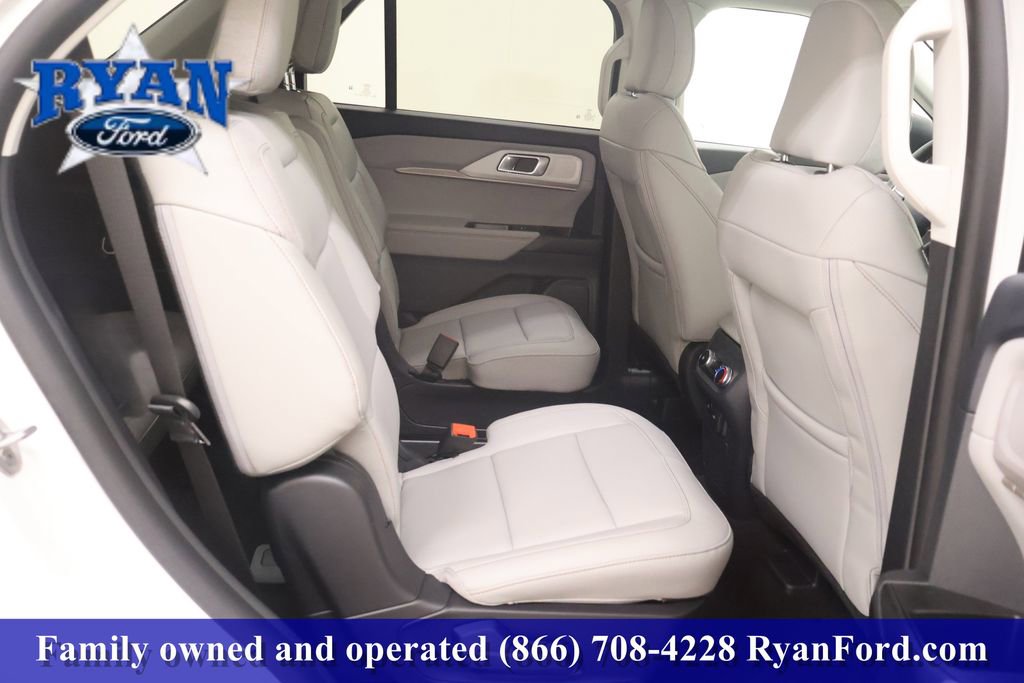 New 2026 Ford Explorer Active w/ Active Comfort Package image 13