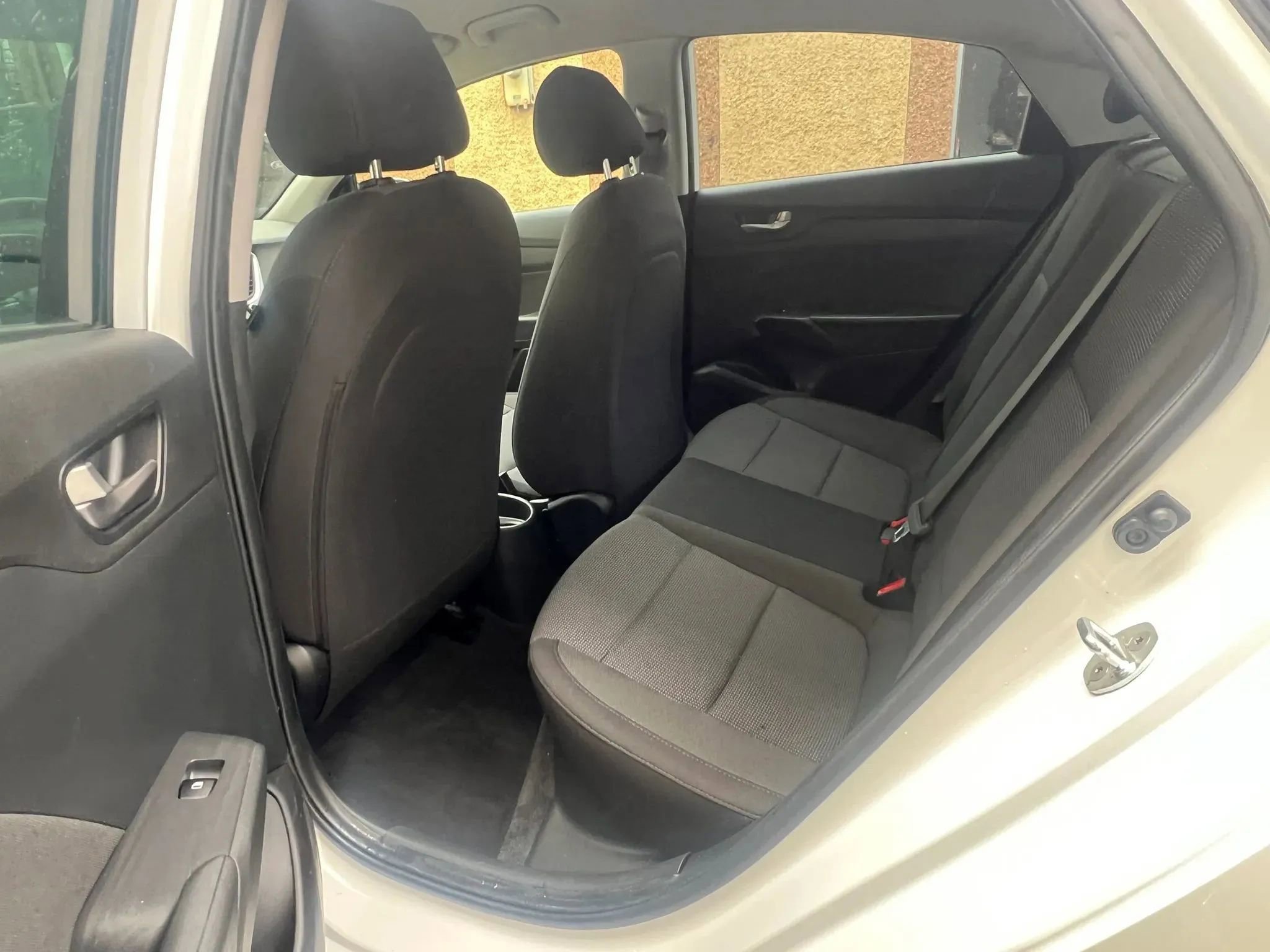 Used 2022 Hyundai Accent SE FWD image 27