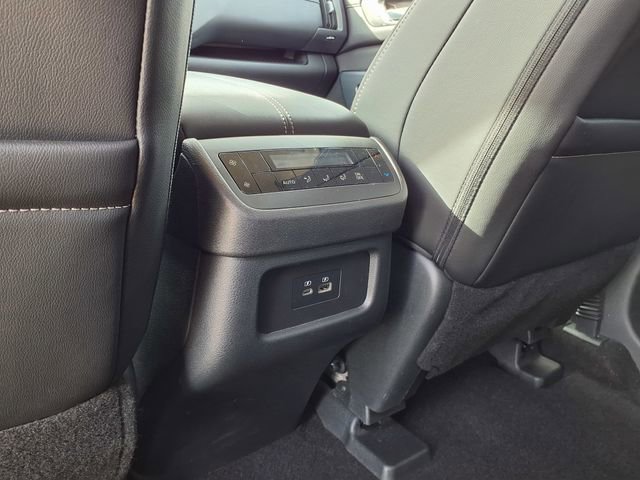Used 2025 Nissan Pathfinder SL image 22
