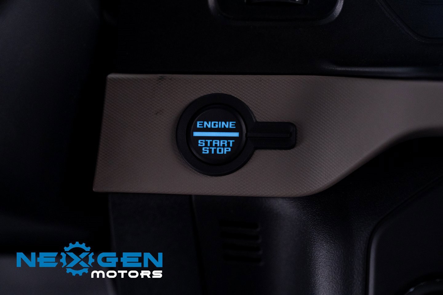 Used 2022 Ford Bronco Wildtrak image 17