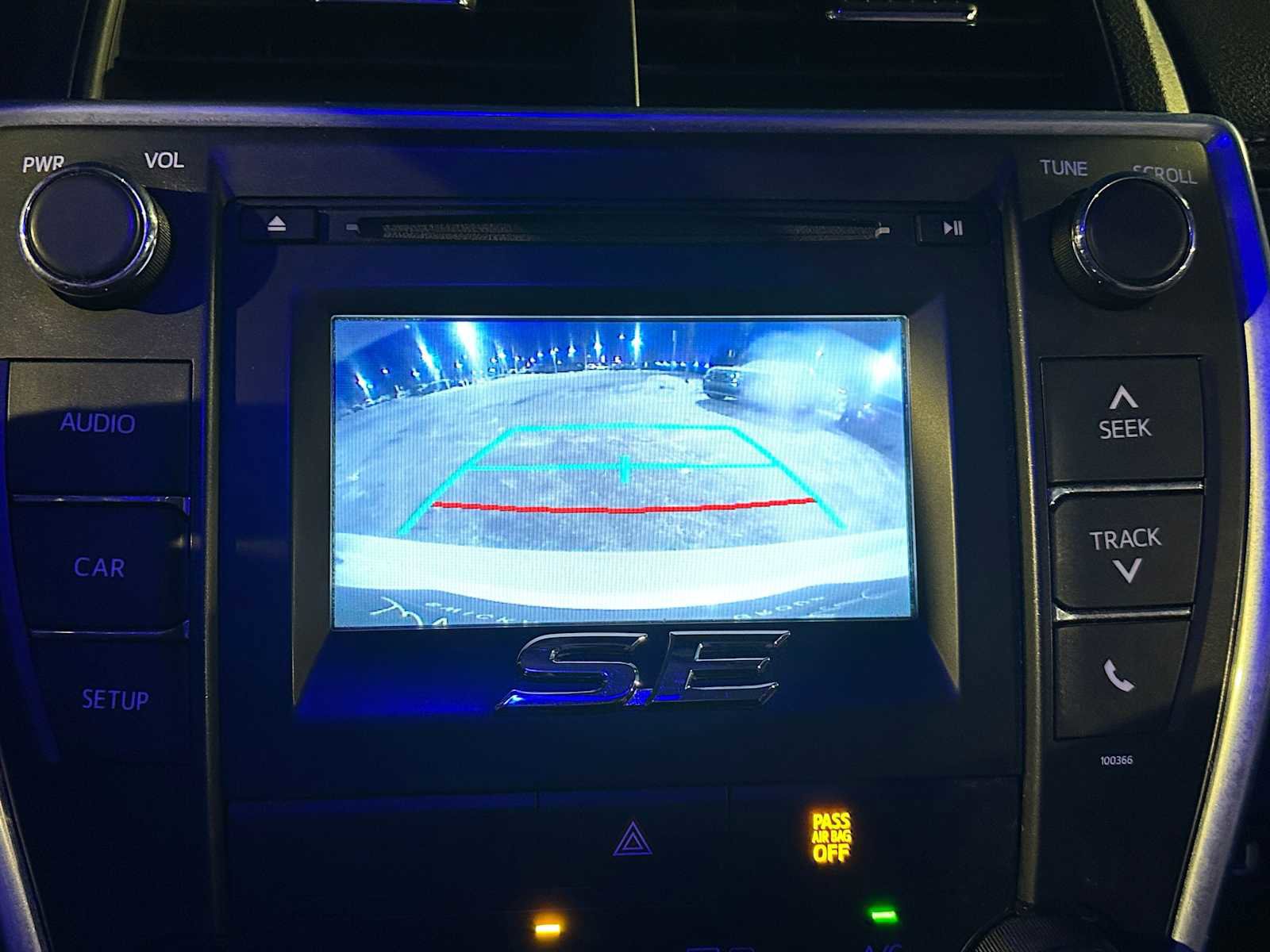 Used 2015 Toyota Camry SE image 29