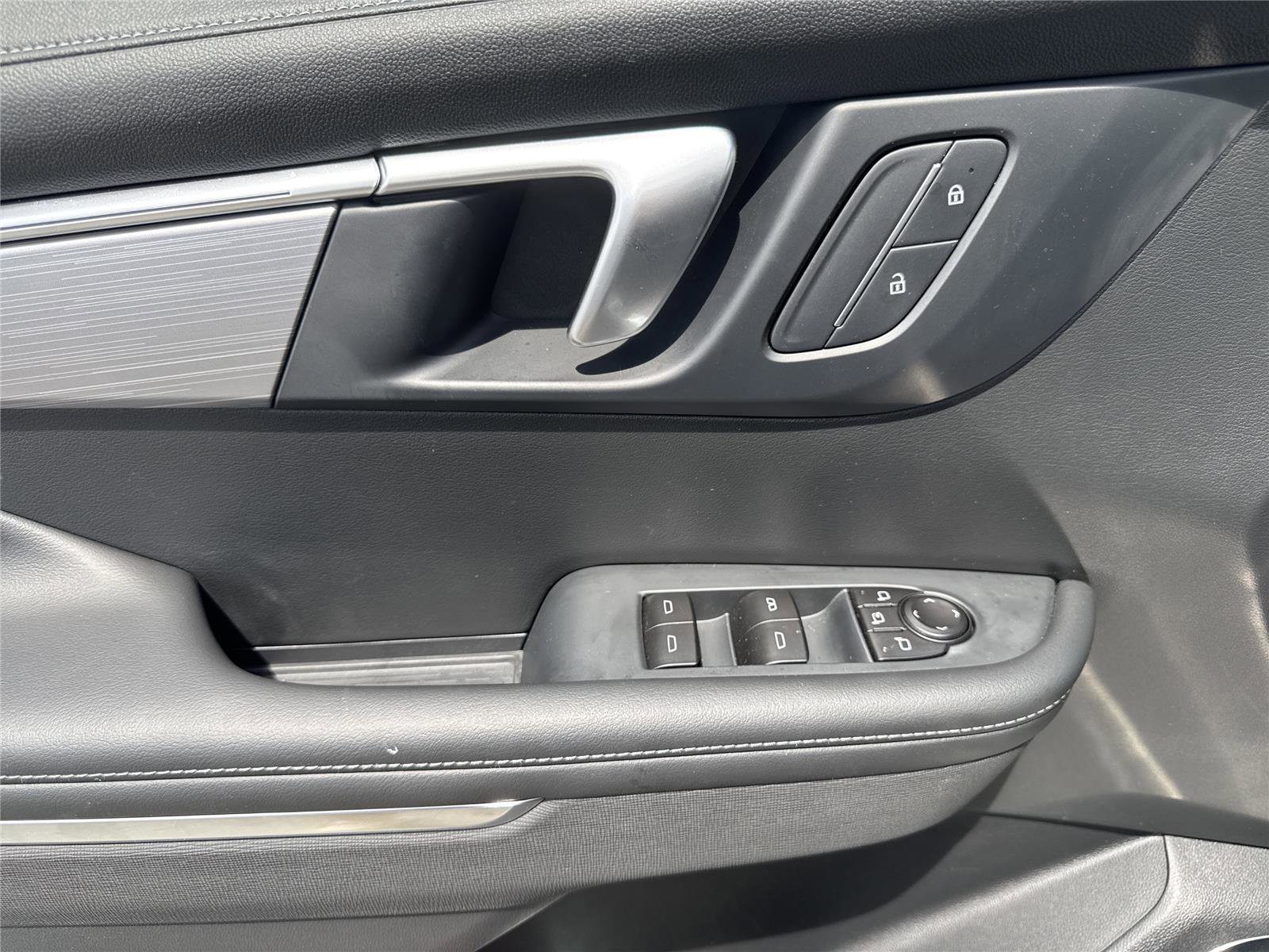 Used 2026 Buick Enclave Preferred FWD image 17