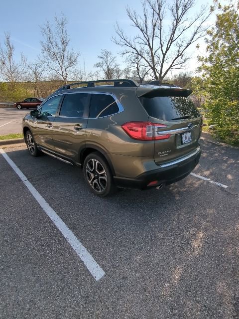 Used 2025 Subaru Ascent Limited AWD/4WD image 16