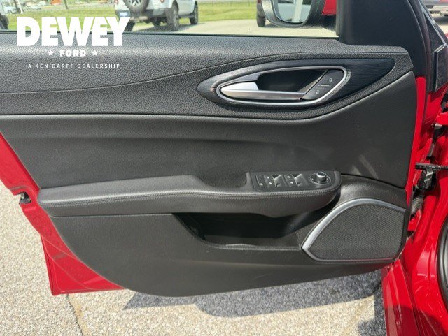 Used 2022 Alfa Romeo Giulia Sprint AWD/4WD image 26