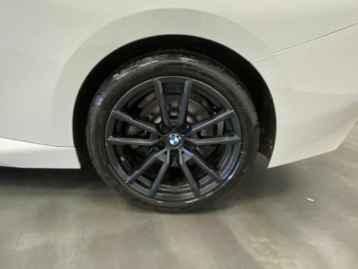 Used 2022 BMW 230i Coupe w/ Premium Package 2 RWD image 18
