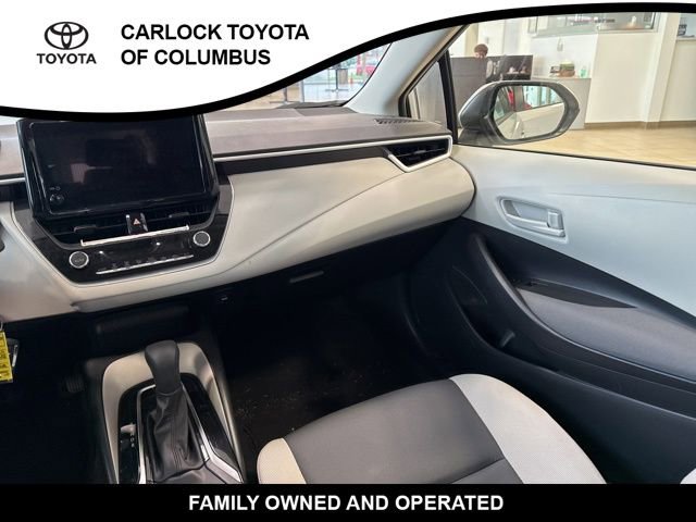 Used 2023 Toyota Corolla LE w/ Carpet Mat Package (TMS) image 18