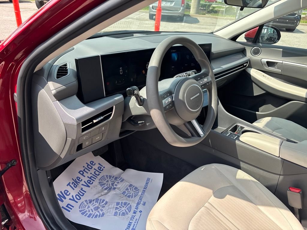 Used 2025 Hyundai Sonata SEL FWD image 58