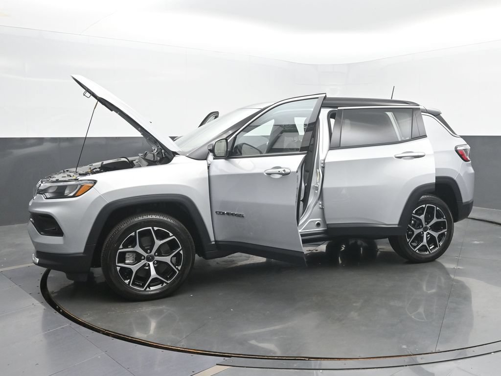 New 2026 Jeep Compass Limited w/ Sun, Sound & Navigation Group AWD/4WD image 53
