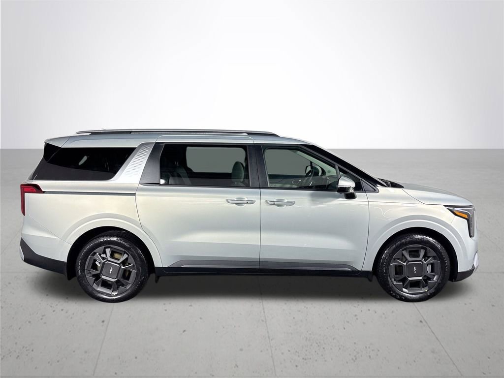 New 2026 Kia Carnival EX image 5
