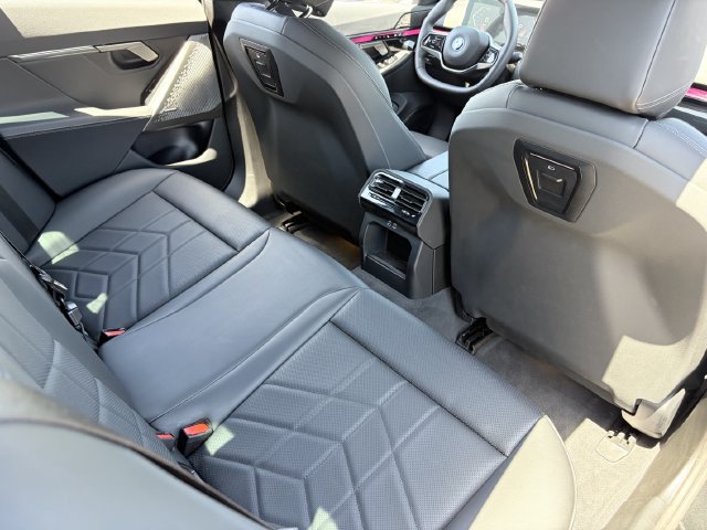 Certified 2026 BMW i5 eDrive40 w/ Premium Package RWD image 16
