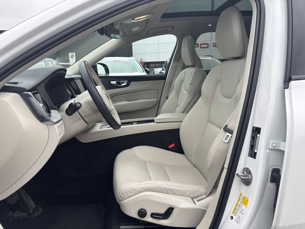 Used 2024 Volvo XC60 T8 Plus w/ Climate Package AWD/4WD image 19