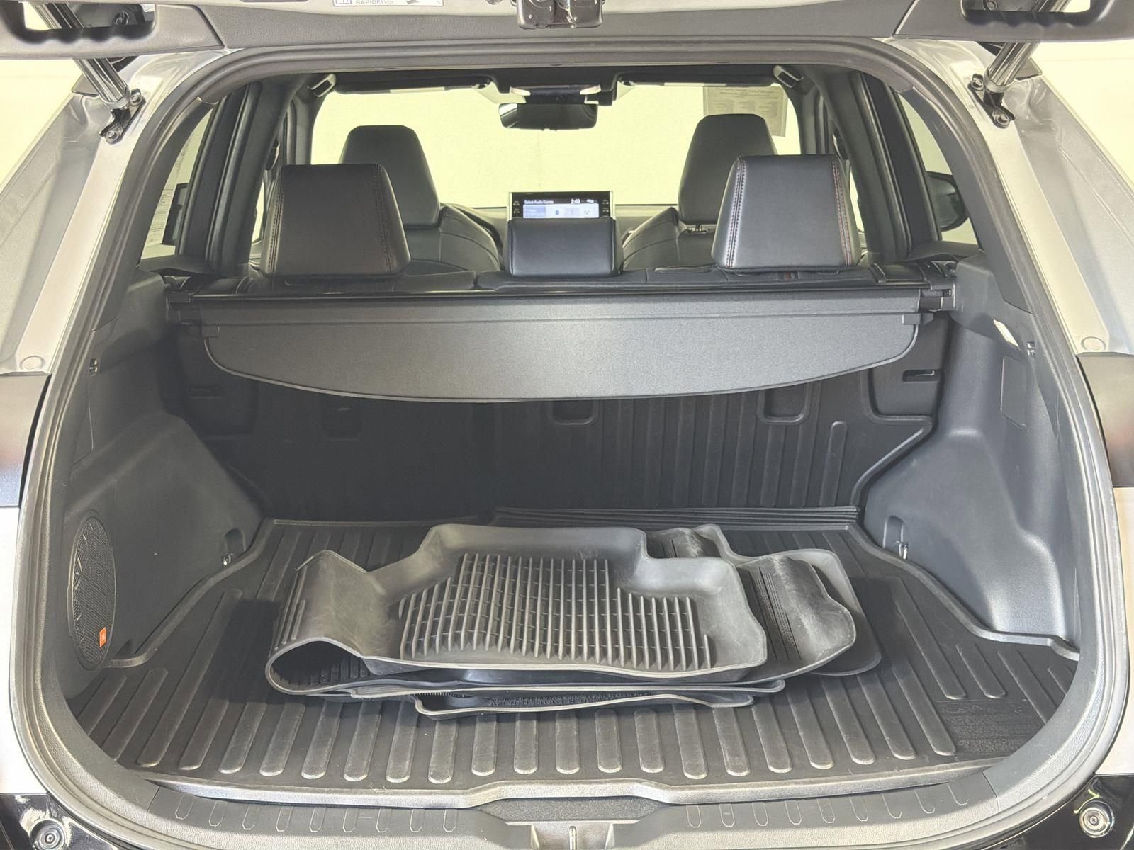 Used 2022 Toyota RAV4 XSE w/ Premium Package image 29