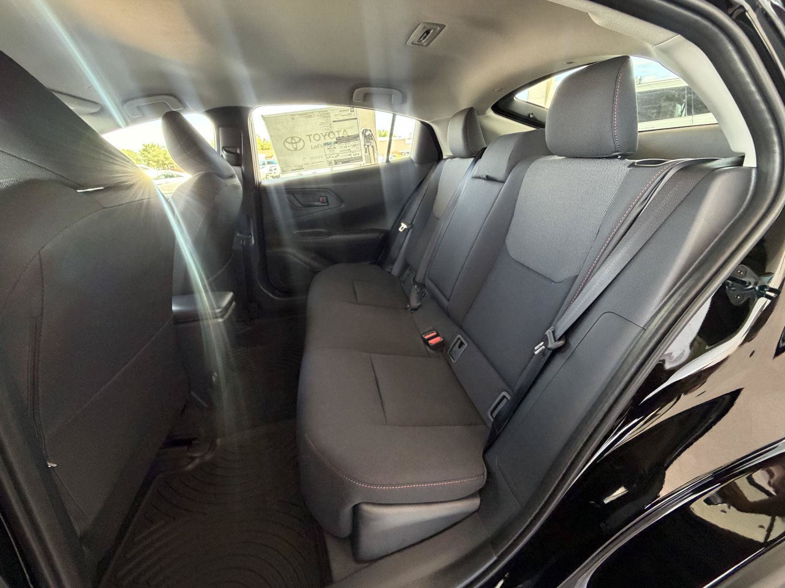 New 2027 Toyota Prius Plug-In Hybrid FWD image 12