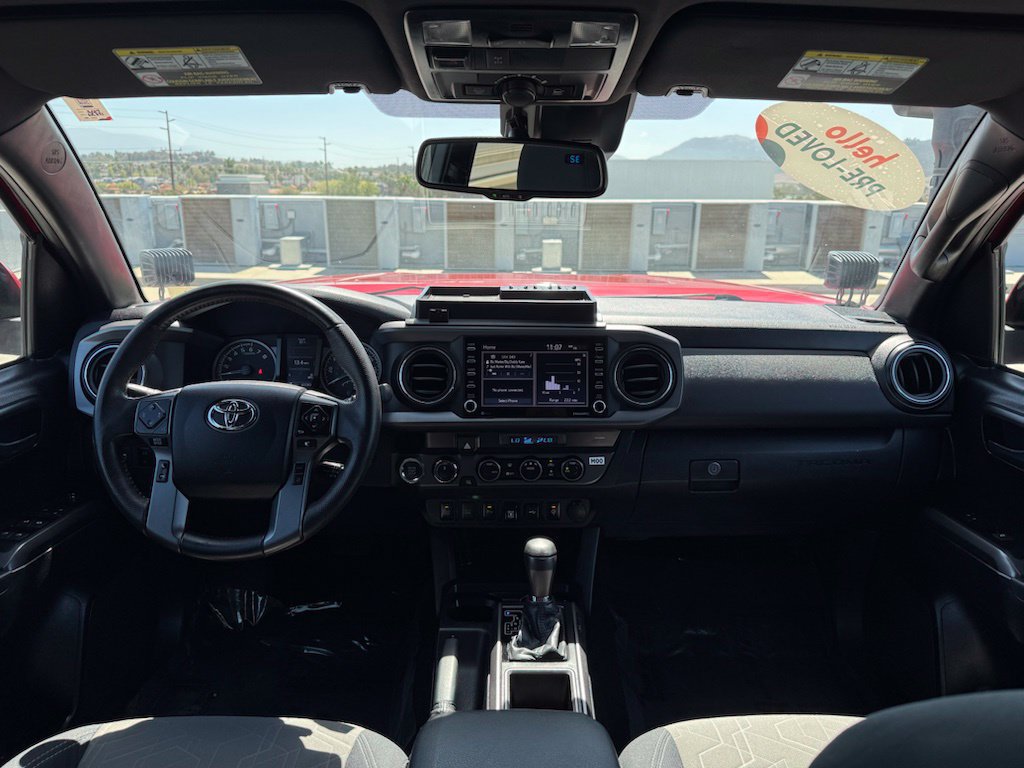 Used 2021 Toyota Tacoma TRD Off-Road w/ Technology Package AWD/4WD image 12