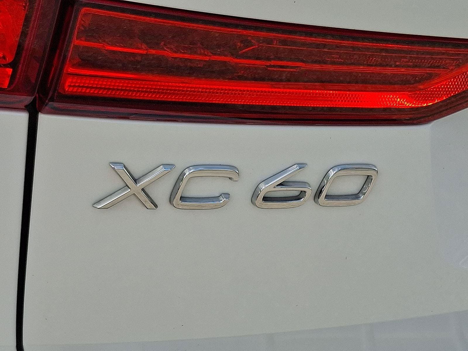 Certified 2023 Volvo XC60 B6 Ultimate w/ Climate Package AWD/4WD image 29