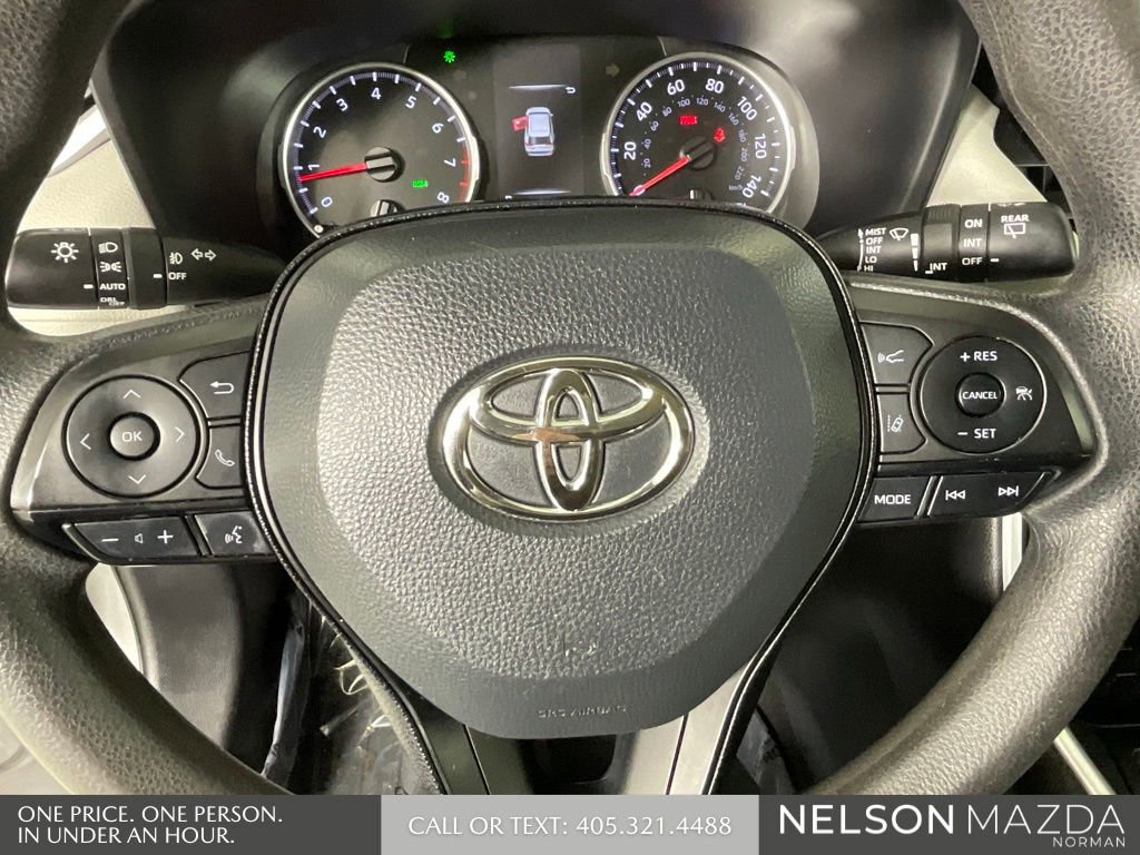 Used 2020 Toyota RAV4 XLE image 45
