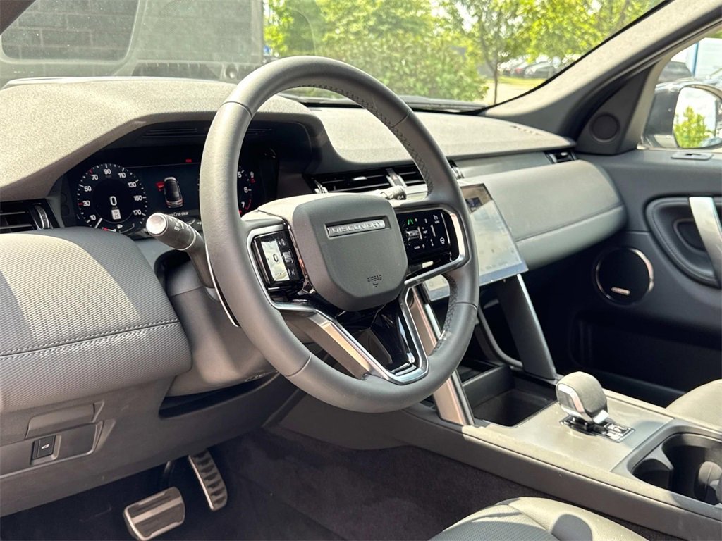 Certified 2024 Land Rover Discovery Sport Dynamic SE image 24