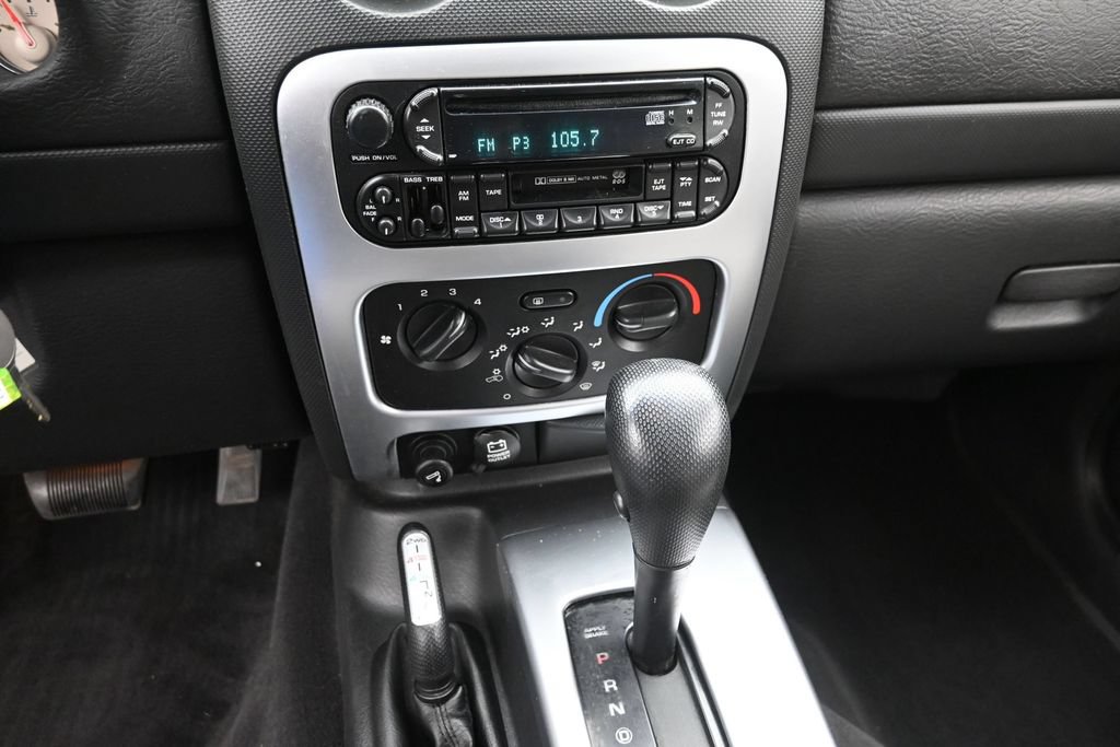 Used 2002 Jeep Liberty Limited AWD/4WD image 19