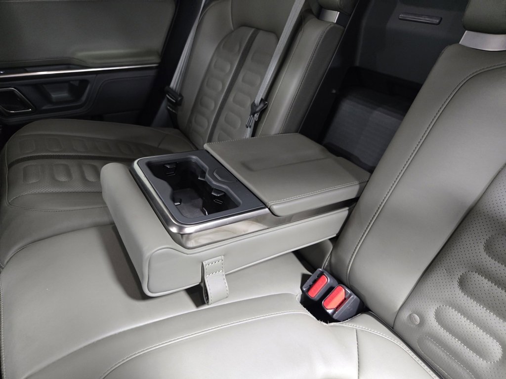 Used 2022 Rivian R1T Adventure image 32