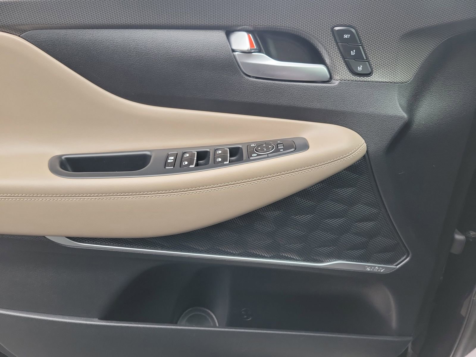 Used 2020 Hyundai Santa Fe Limited FWD image 20