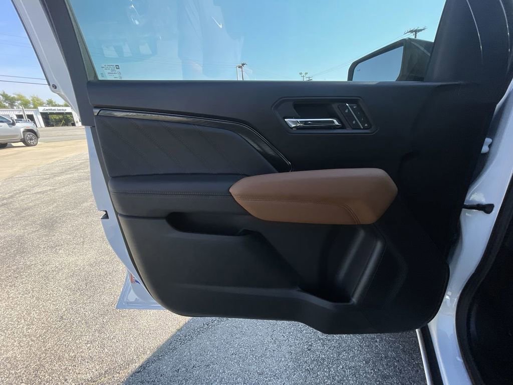 New 2026 GMC Canyon AT4 w/ Technology Plus Package image 30