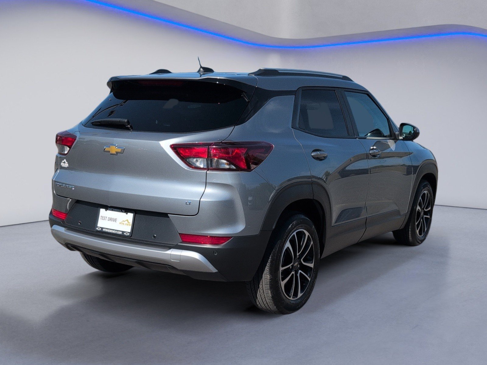Used 2025 Chevrolet TrailBlazer LT w/ Convenience Package FWD image 3