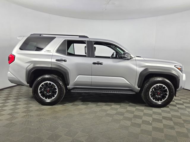 Used 2025 Toyota 4Runner TRD Off-Road image 10