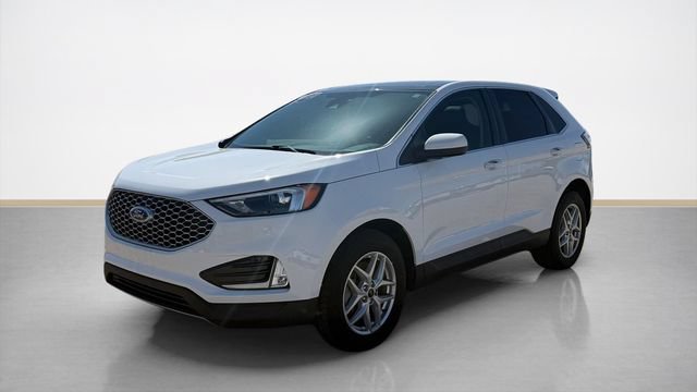 Used 2024 Ford Edge SEL w/ Convenience Package AWD/4WD image 2