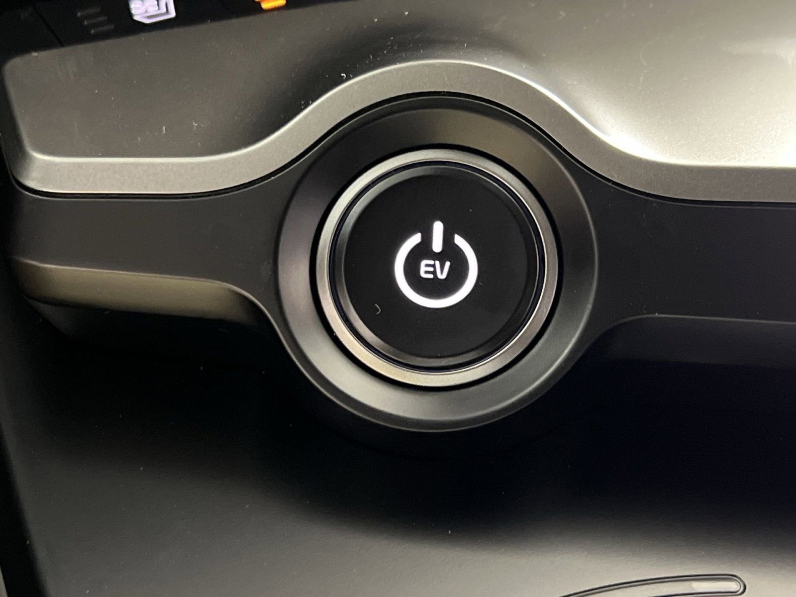 New 2025 Kia EV6 Wind AWD/4WD image 30