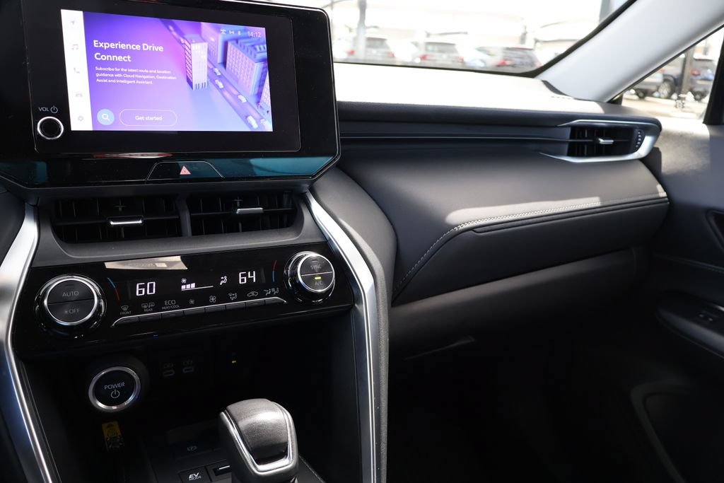 Used 2023 Toyota Venza LE AWD/4WD image 23