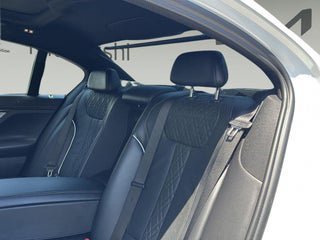 Used 2022 BMW 740i xDrive w/ M Sport Package AWD/4WD image 27