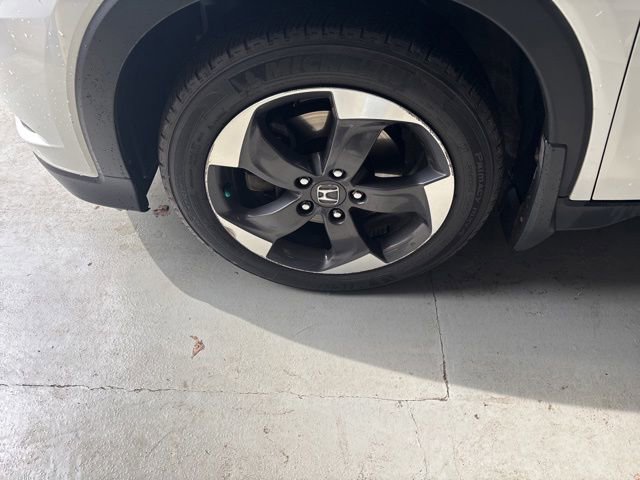 Used 2018 Honda HR-V EX-L image 5