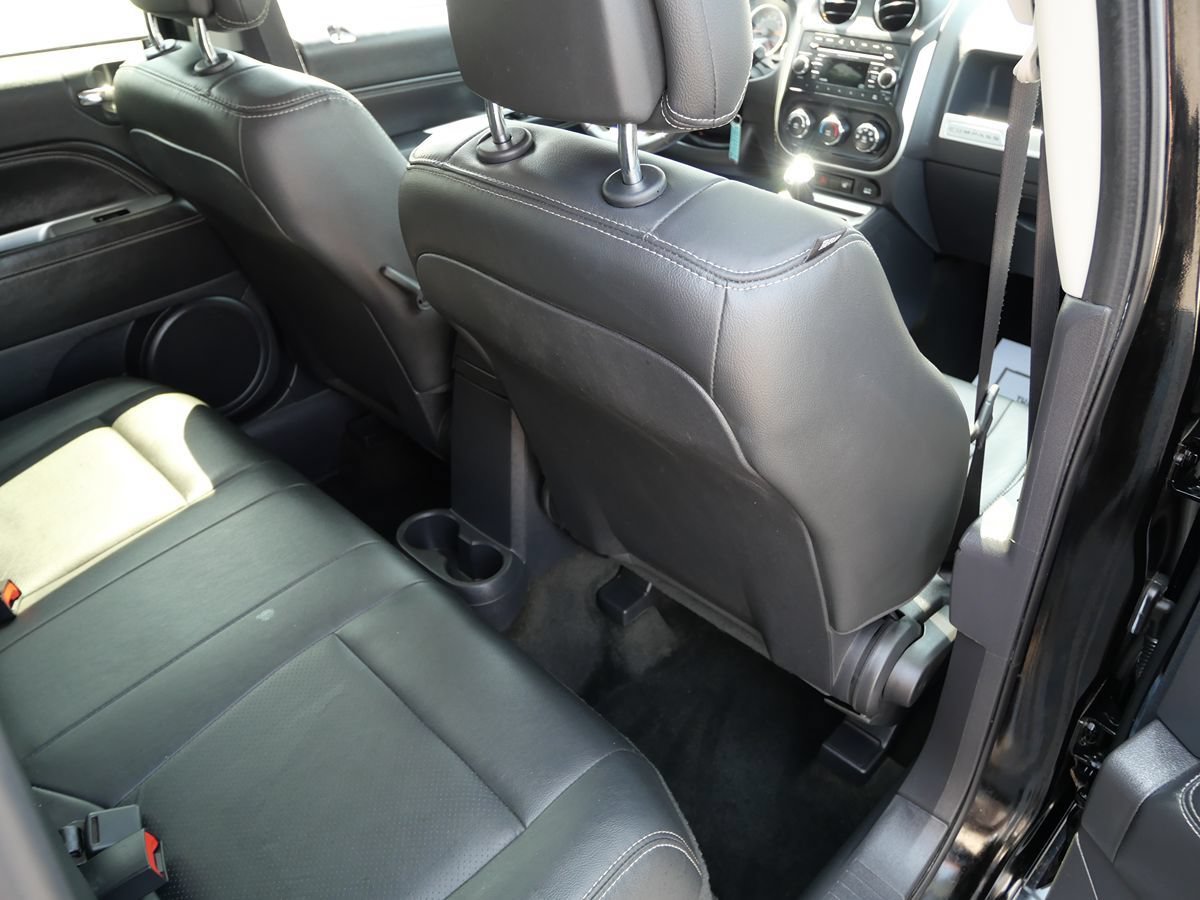 Used 2017 Jeep Compass High Altitude AWD/4WD image 29