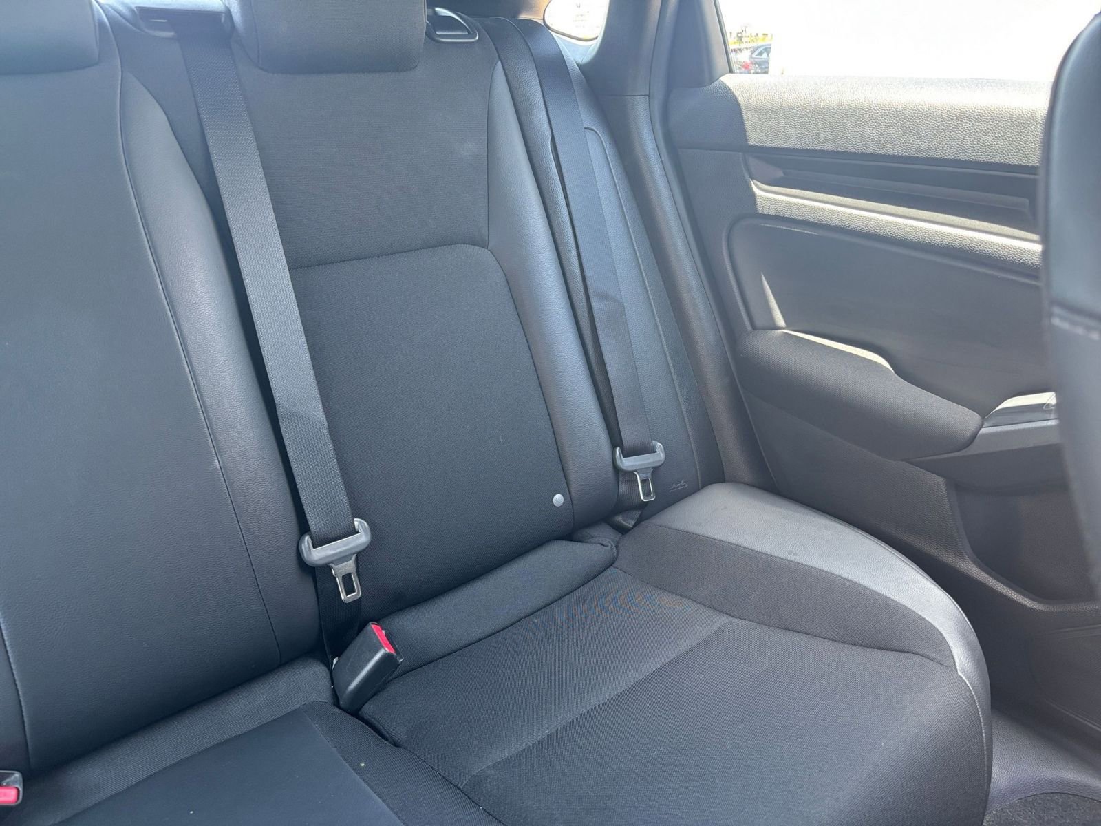 Used 2025 Honda Civic Sport image 36