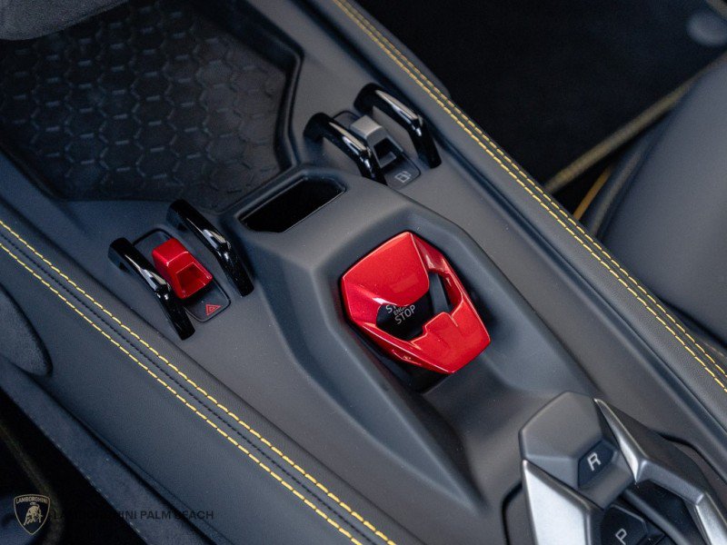 Used 2026 Lamborghini Temerario AWD/4WD image 12