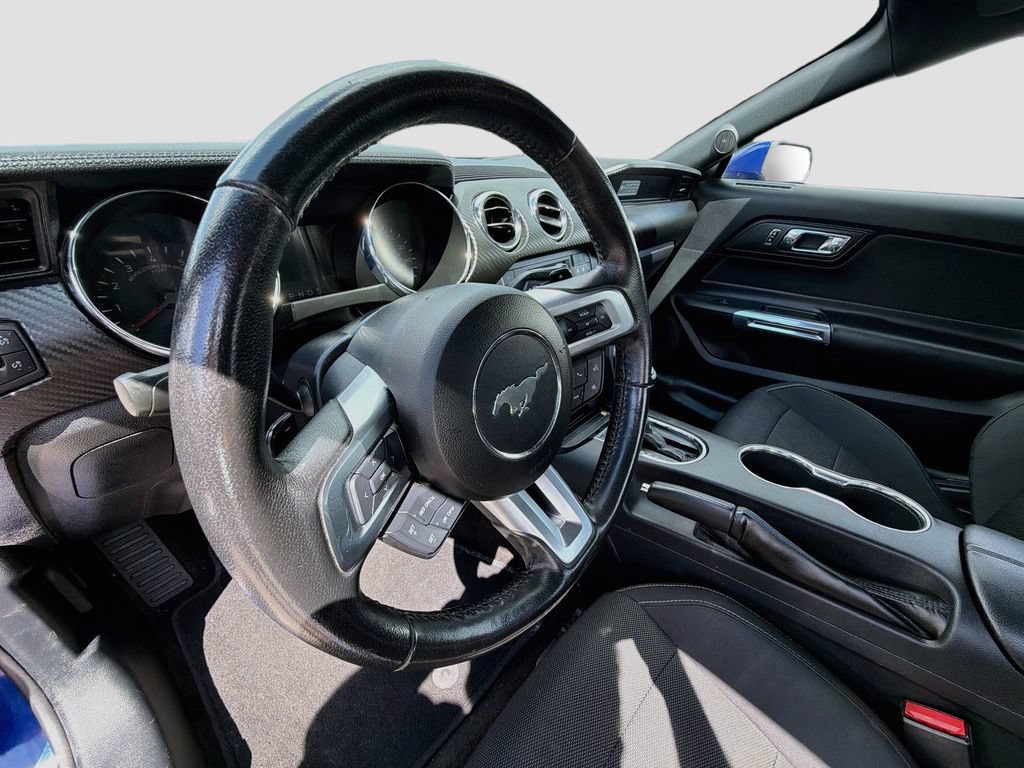 Used 2016 Ford Mustang Coupe w/ Equipment Group 051A RWD image 10